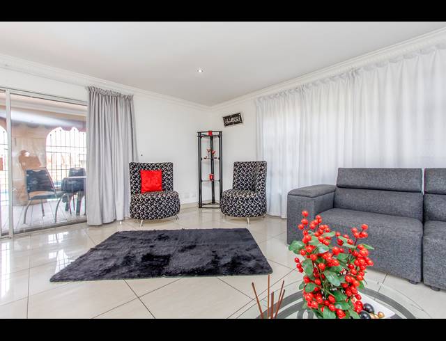 4 BEDROOM FREESTANDING RENTED IN DISCOVERY